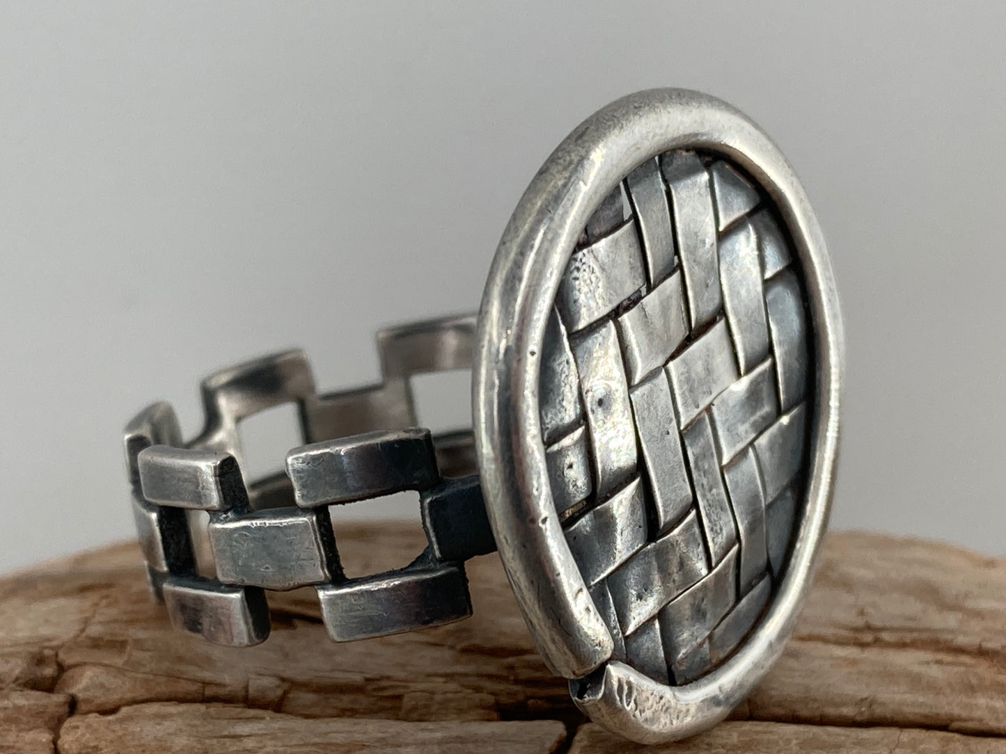 Basket Case Ring