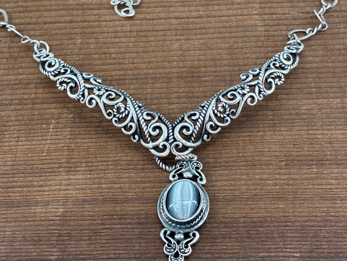 Reborn Vintage Gray Cat Eye Agate Adjustable Necklace