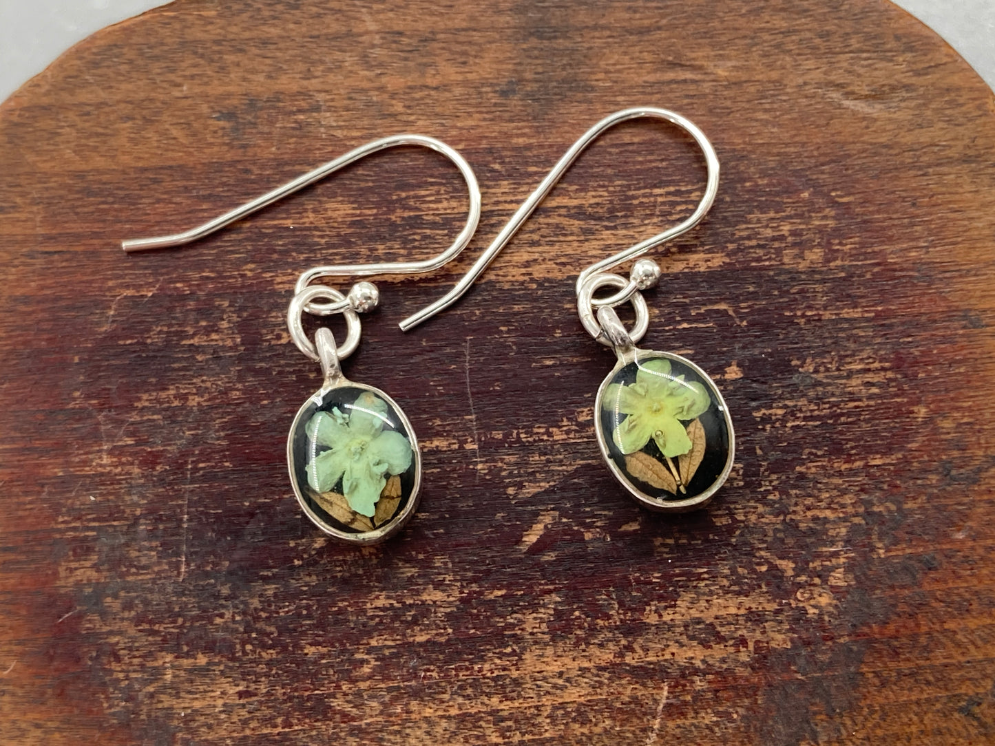 Green Resin set Flower Earrings