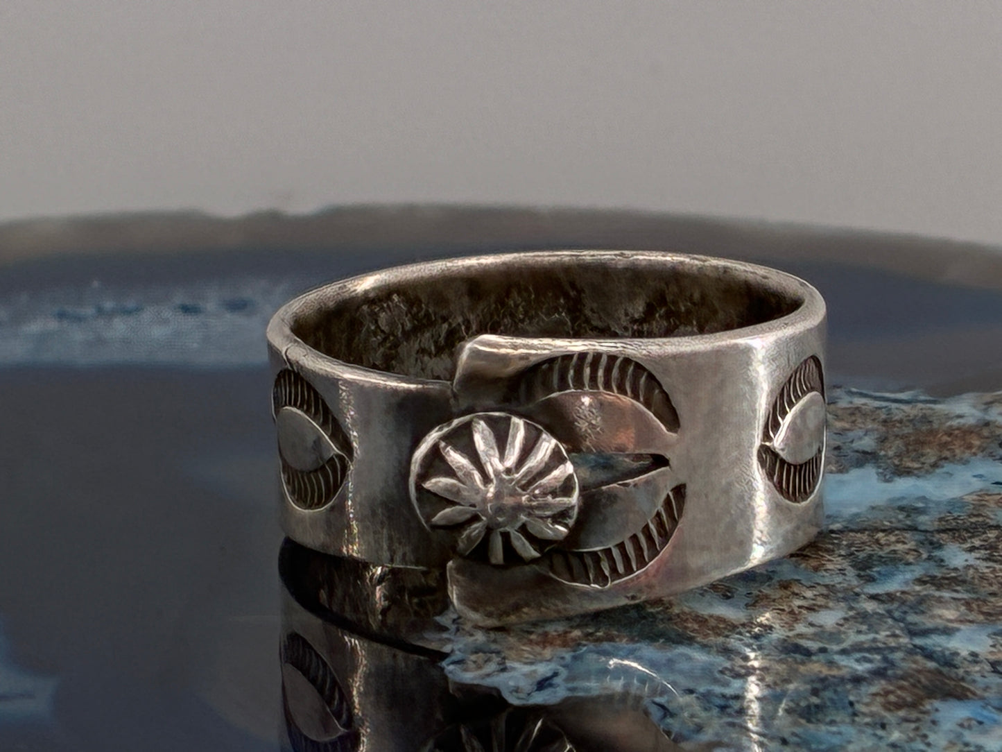 Sterling Silver "Pop-Off" Ring - Size 7.5