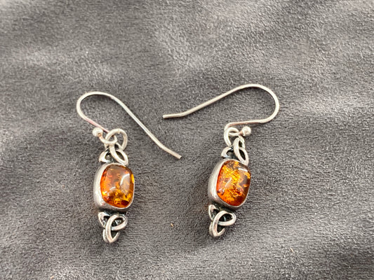 Baltic Amber Trinity Knot Single Earrings #1