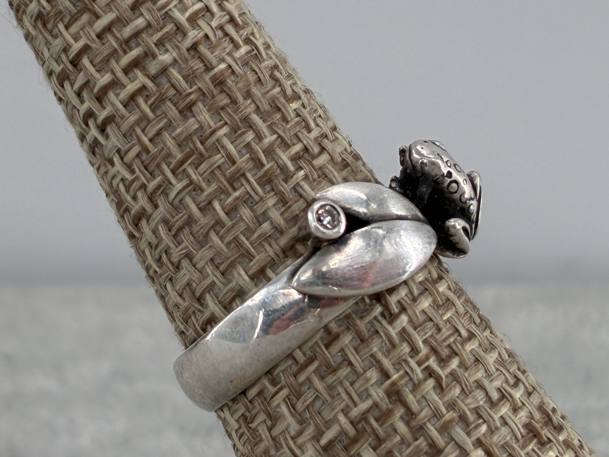 Lily and the Frog Ring - Size 6.5