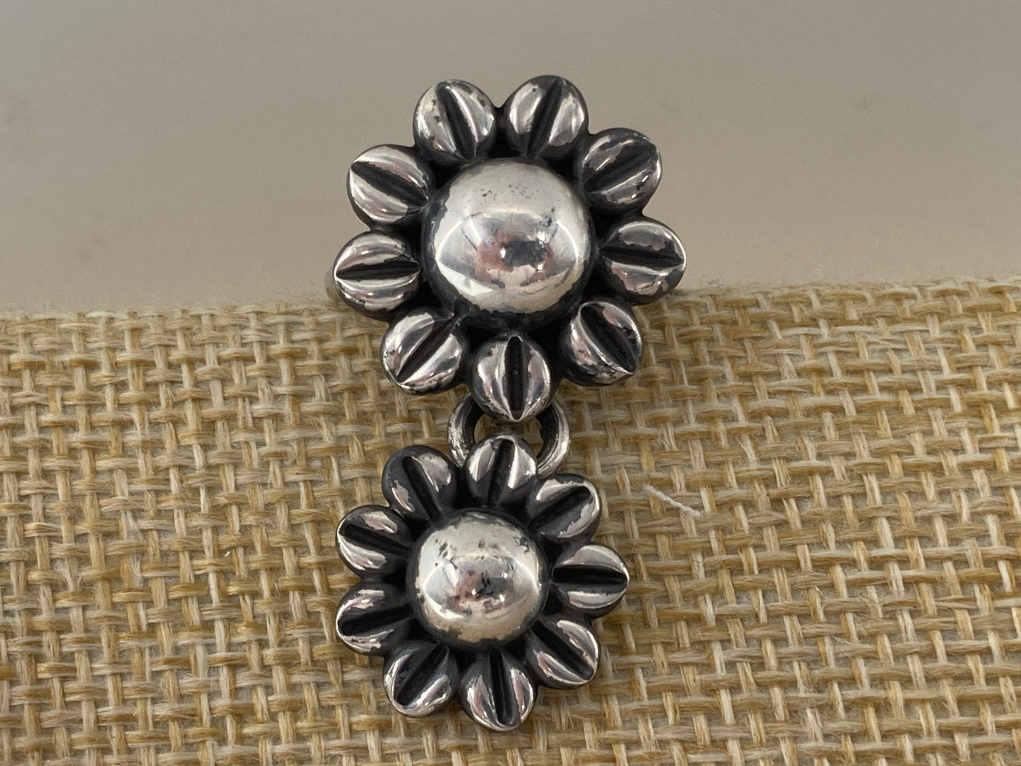 Double Flower Power Ring