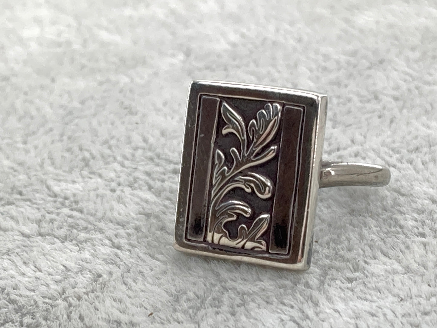 Sterling Silver Leaf Design Ring #1