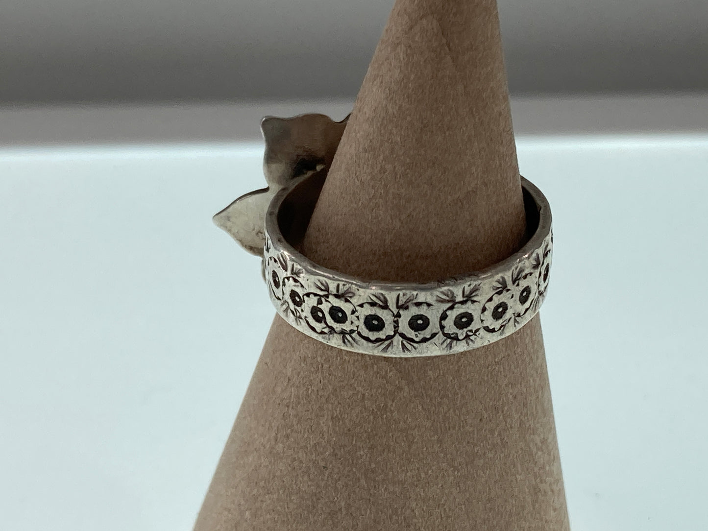 Flower Love Ring