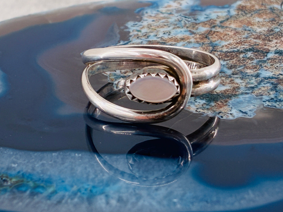 Sterling Silver and Mother of Pearl Ring -Size 9.25
