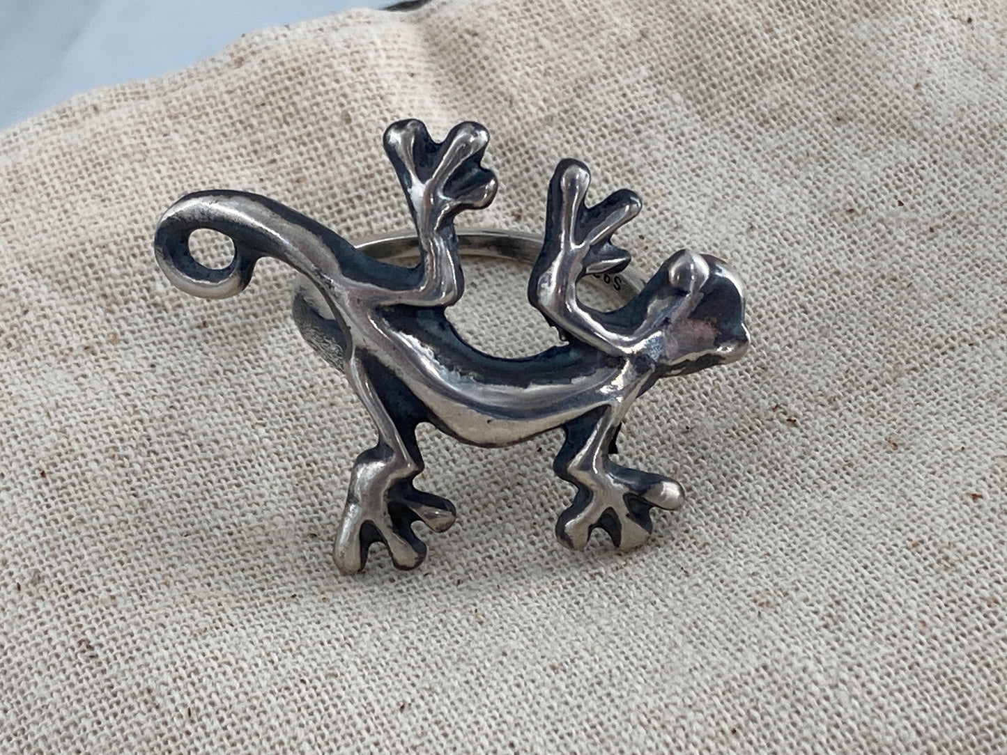 Gecko Ring
