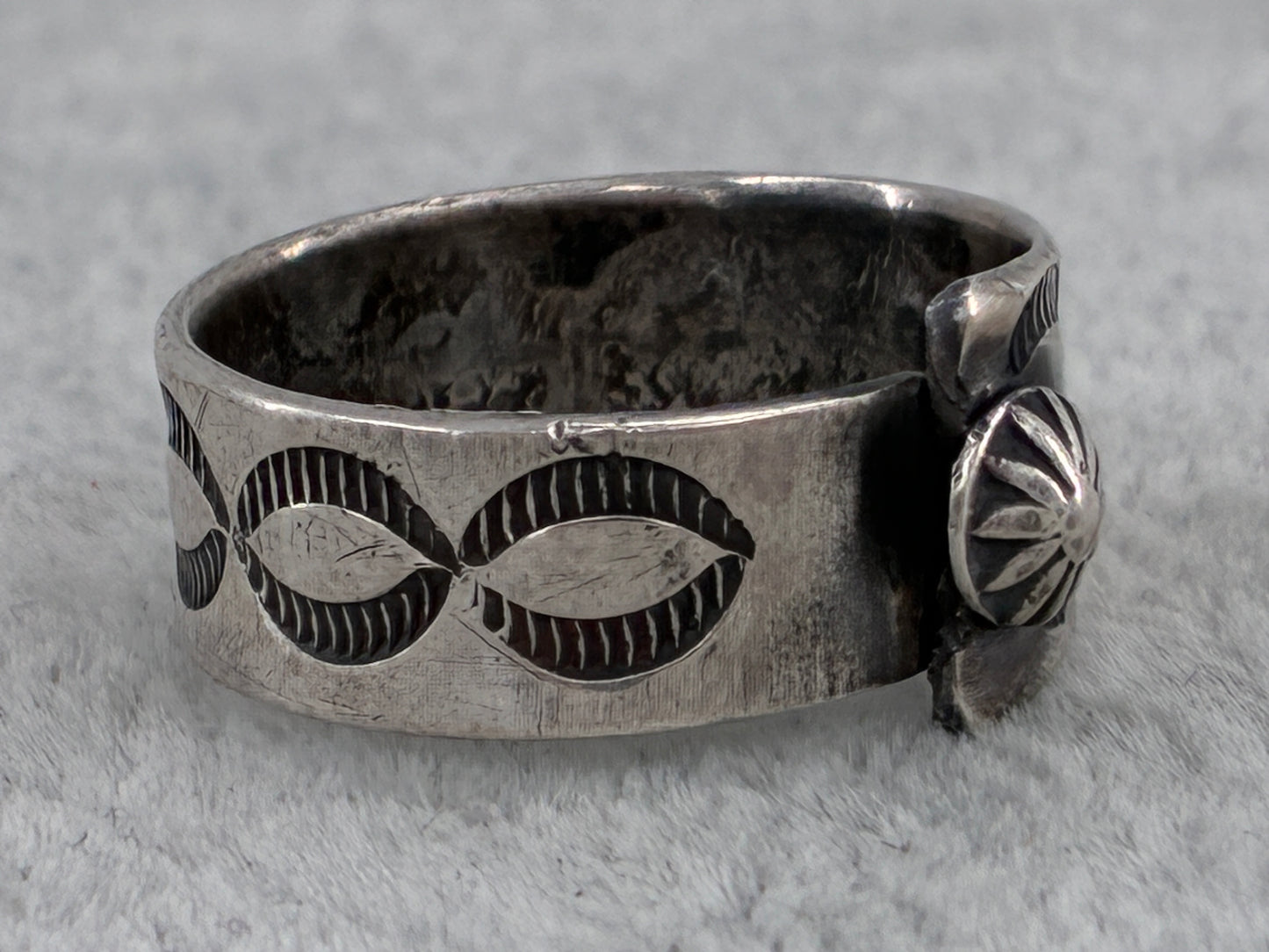 Sterling Silver "Pop-Off" Ring - Size 7.5
