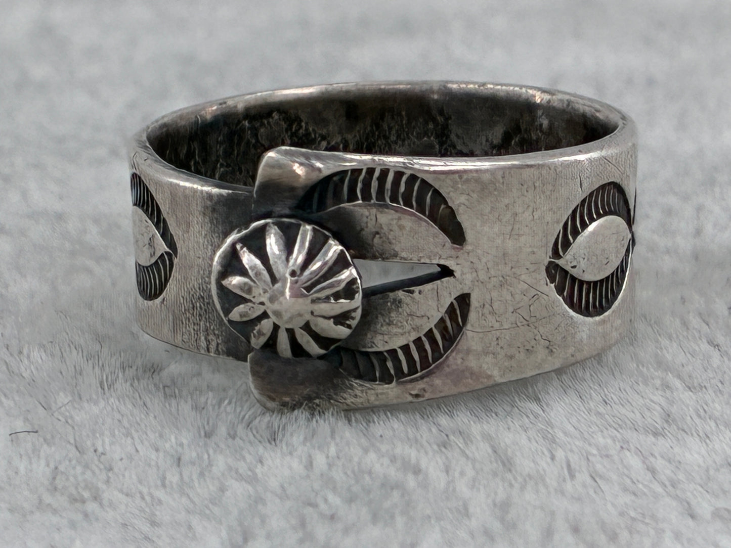 Sterling Silver "Pop-Off" Ring - Size 7.5
